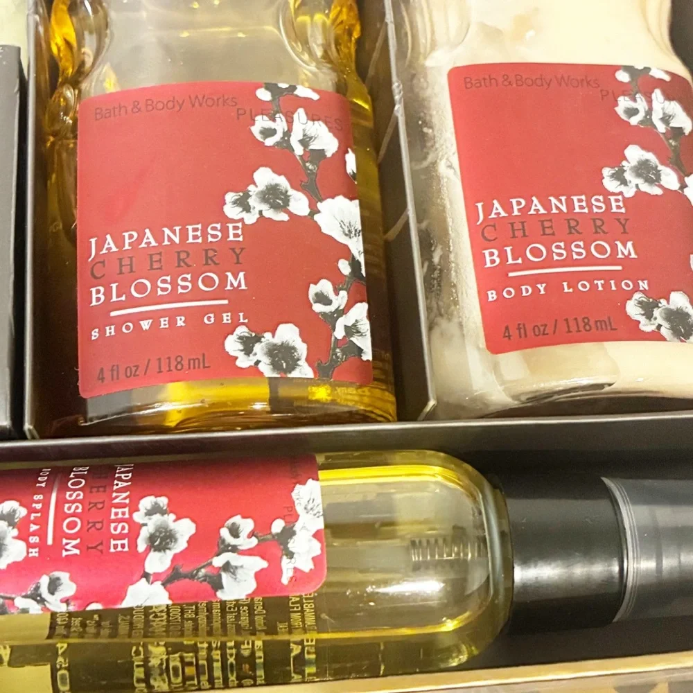 Bath Body Works Japanese Cherry Blossom Orig PLEASURES‎ 4 Piece Set NEW